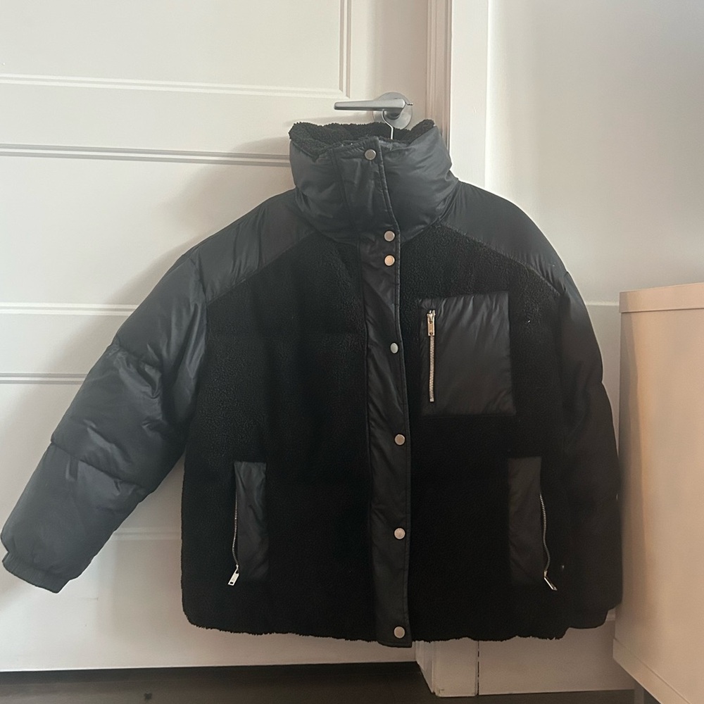 Moose Knuckles Sherpa Elmira puffer - Picture 6 of 10